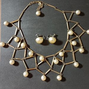 1919 Golden Coro Art Deco Choker Necklace With Faux Pearls & Screwback Earrings